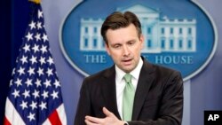 Beyaz Saray Sözcüsü Josh Earnest