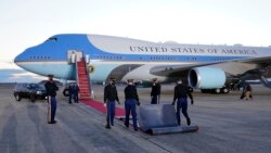 Máy bay Air Force One chuẩn bị đưa Tổng thống Donald Trump từ căn cứ Andrews đến Florida.