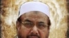 Hafiz Mohammad Saeed, giữa, Giáo sĩ Hồi giáo đã sáng lập Lashkar-e-Taiba.