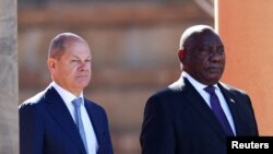 Güney Afrika Cumhurbaşkanı Cyril Ramaphosa ve Almanya Başbakanı Olaf Scholz